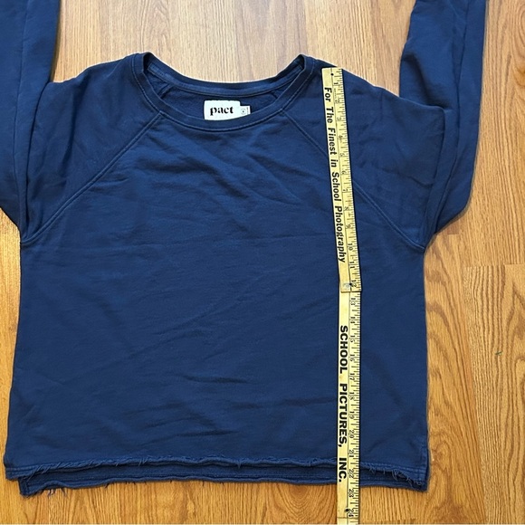 Pact Organic 100% Cotton Sweatshirt Womens  Size M Raw Hem Casual Yoga Outdoors - Picture 10 of 10